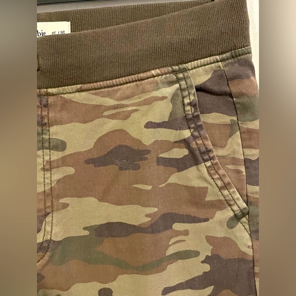 NWOT Abercrombie Kids Cargo Jogger Size 15/16 - Picture 6 of 13